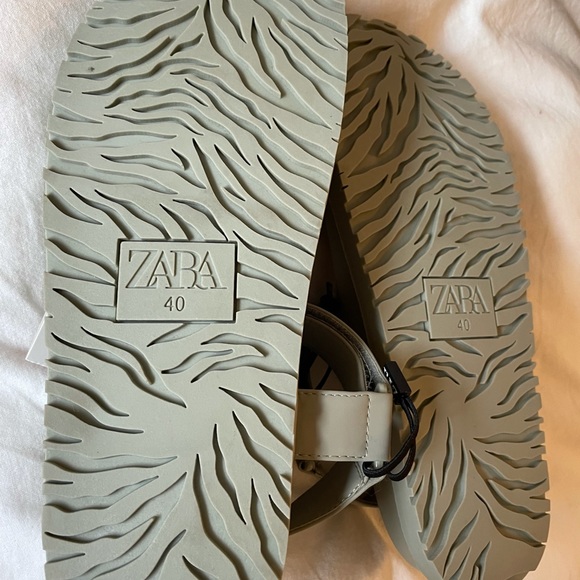 Zara Sandals - Picture 3 of 7